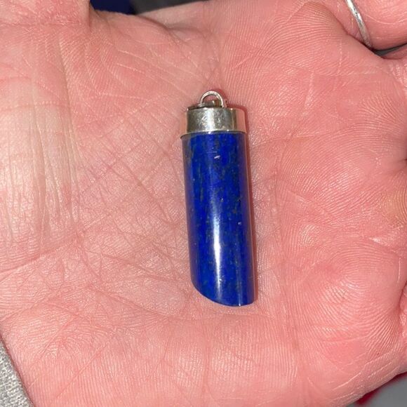 Blue Lapis Pendant set in Sterling Silver - Picture 5 of 9